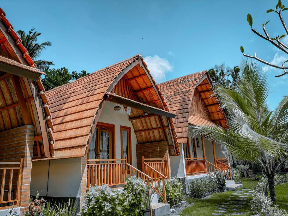 Mertha Sari Resto & Bungalow Klungkung Exterior foto